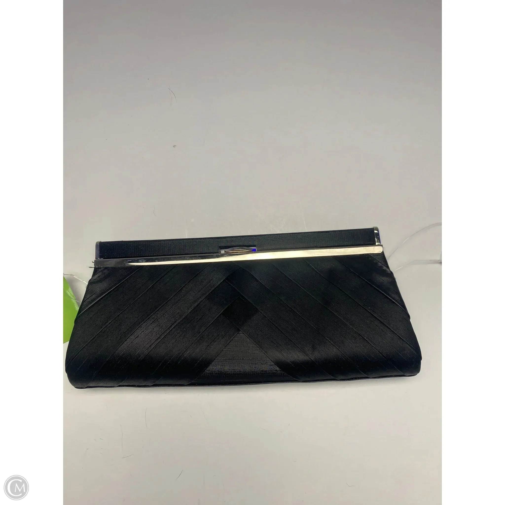 Clutch By Clothes Mentor, Size: Medium