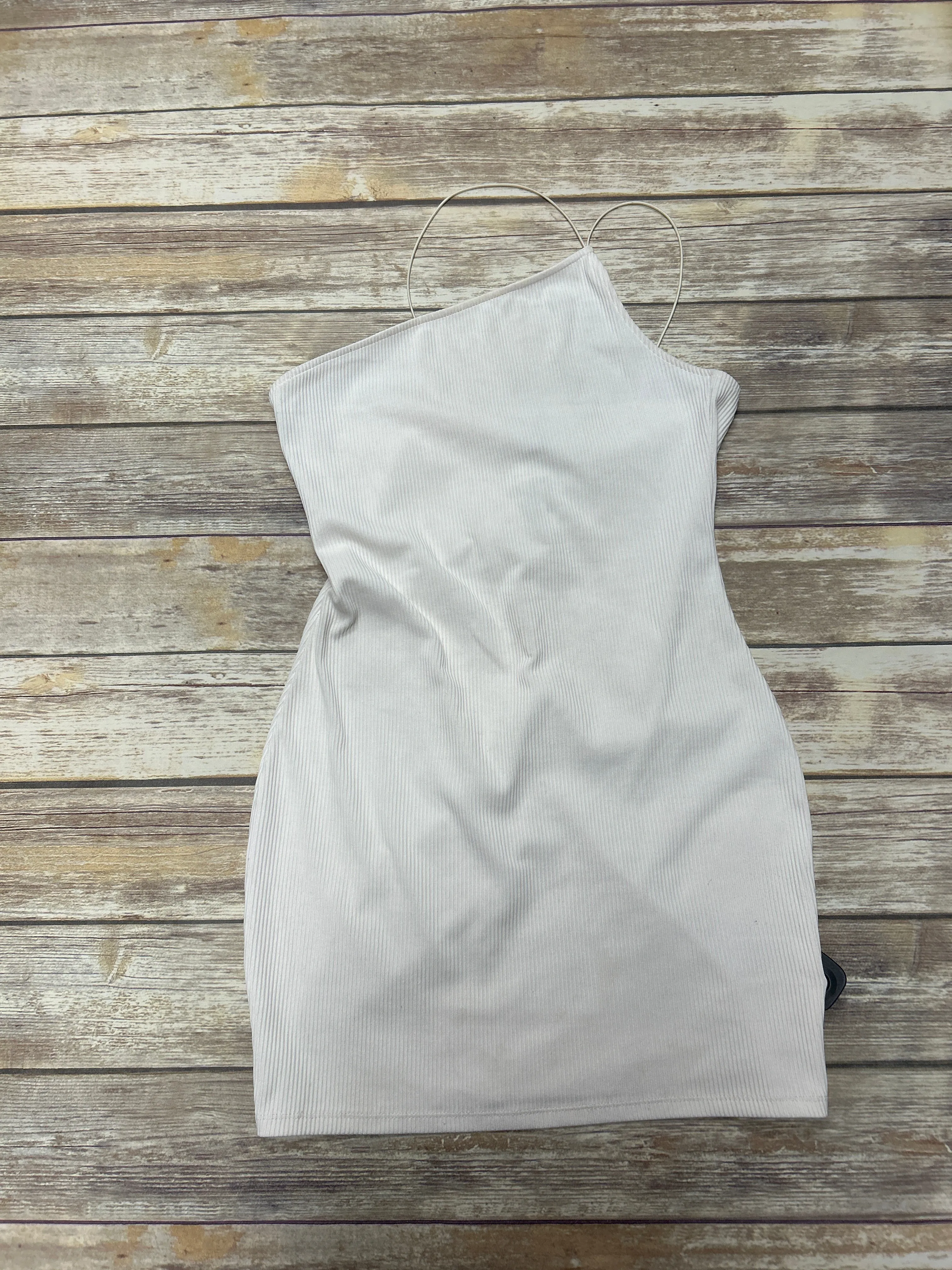 Cream Dress Casual Short Divided, Size L