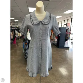 Dress Casual Short By Clothes Mentor In Grey, Size: M