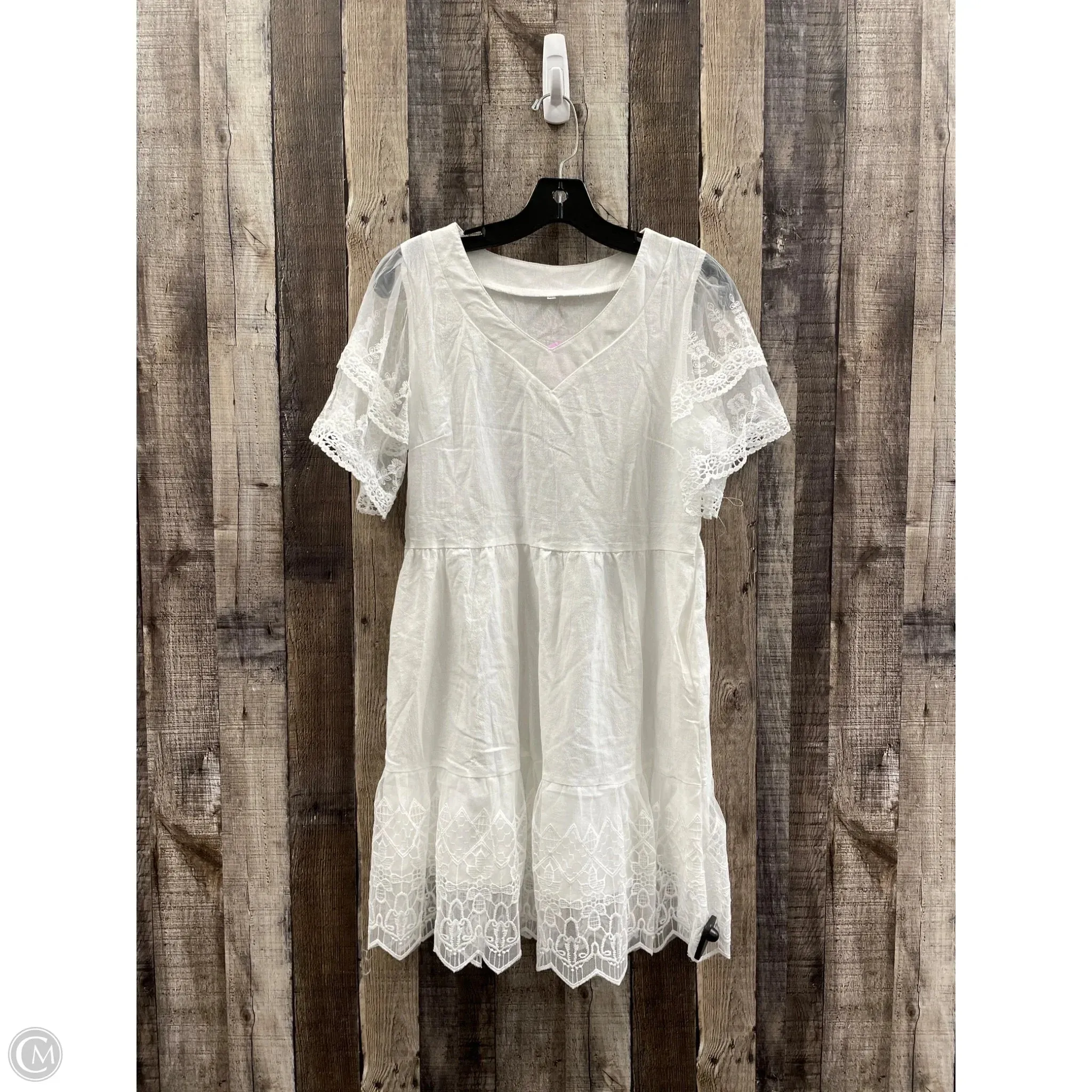 Dress Casual Short By Cmf In White, Size: S