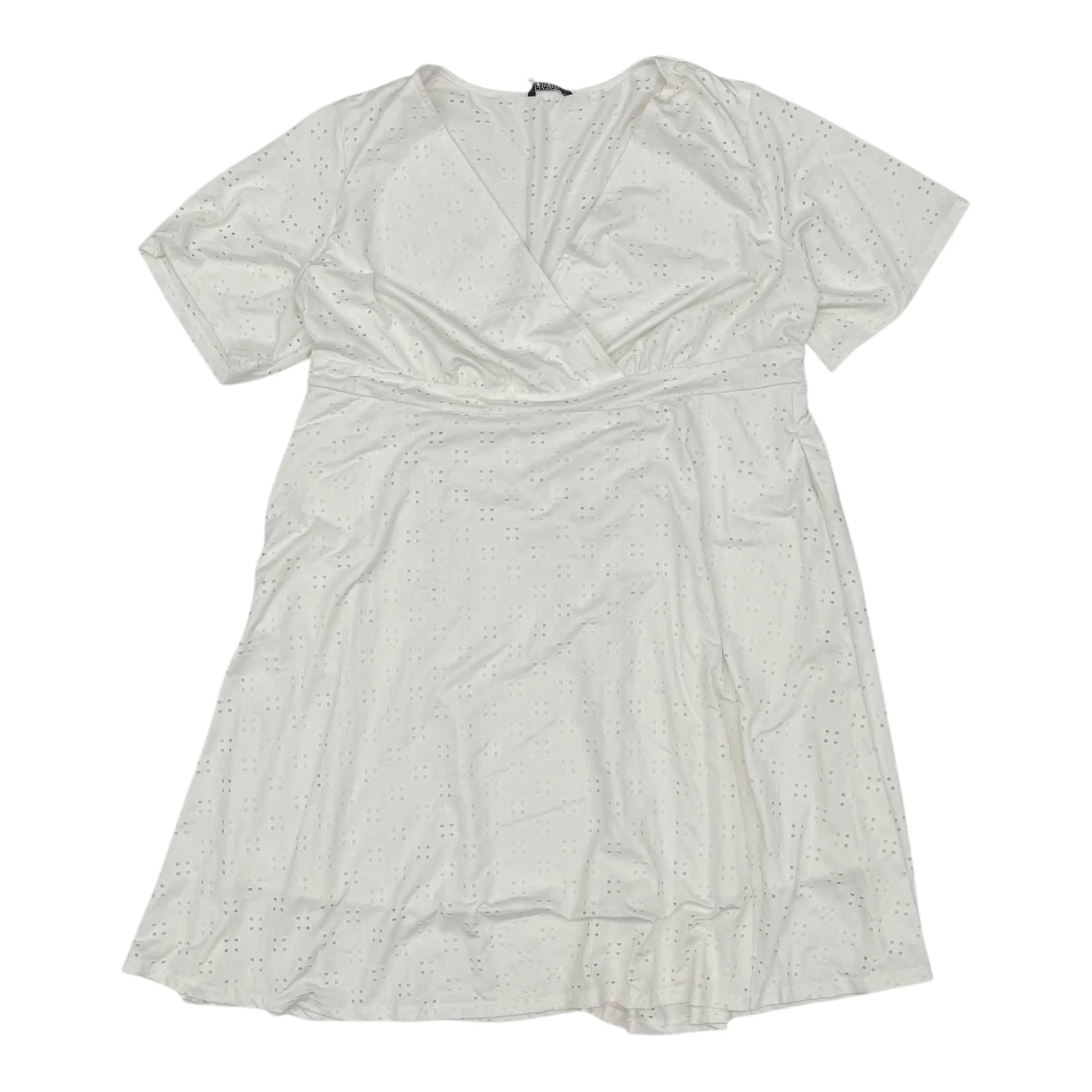 Dress Casual Short By Cmf In White, Size:3