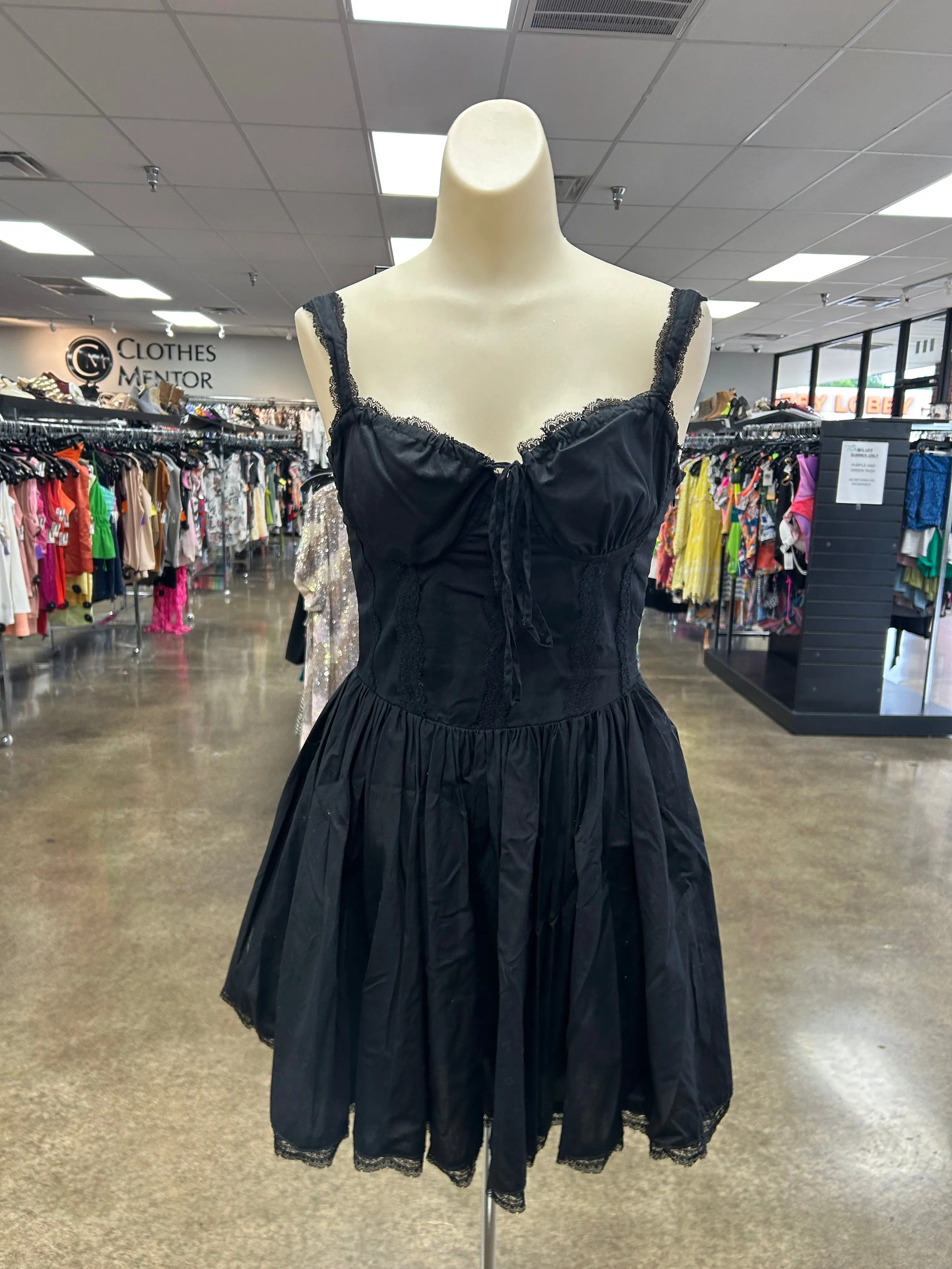 Dress Casual Short By Forever 21 In Black, Size:S