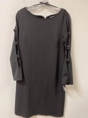 Dress Casual Short By Nina Leonard  Size: M