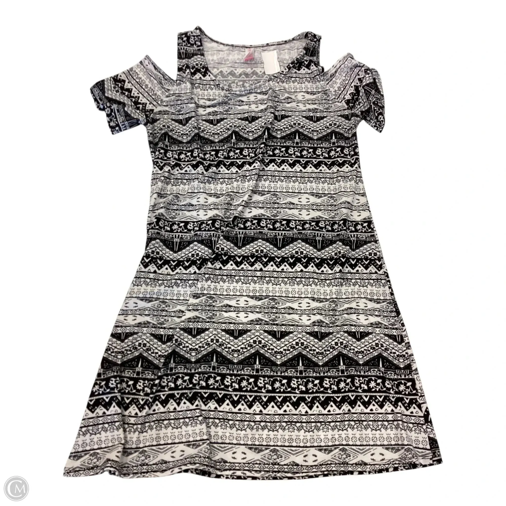 Dress Casual Short By No Boundaries In White & Black, Size: Xl