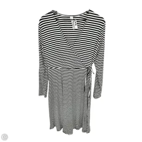 Dress Casual Short By Old Navy In Black & White, Size: L