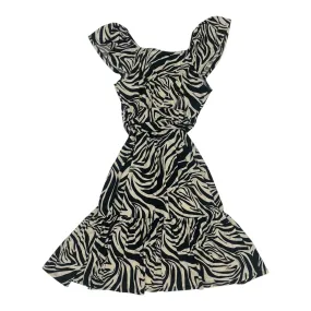 Dress Casual Short By Studio In Zebra Print, Size:Mp