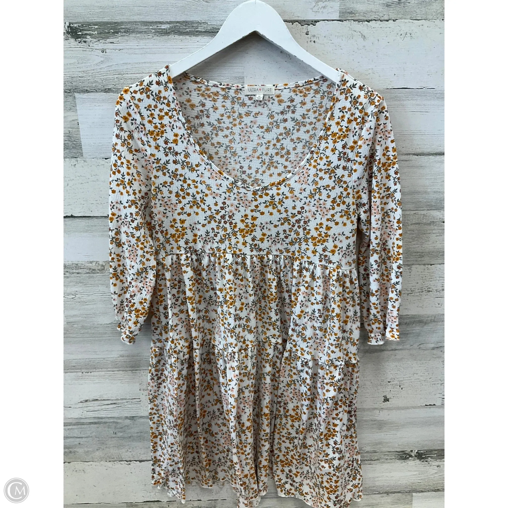 Dress Casual Short By Ultra Flirt In Floral Print, Size: M