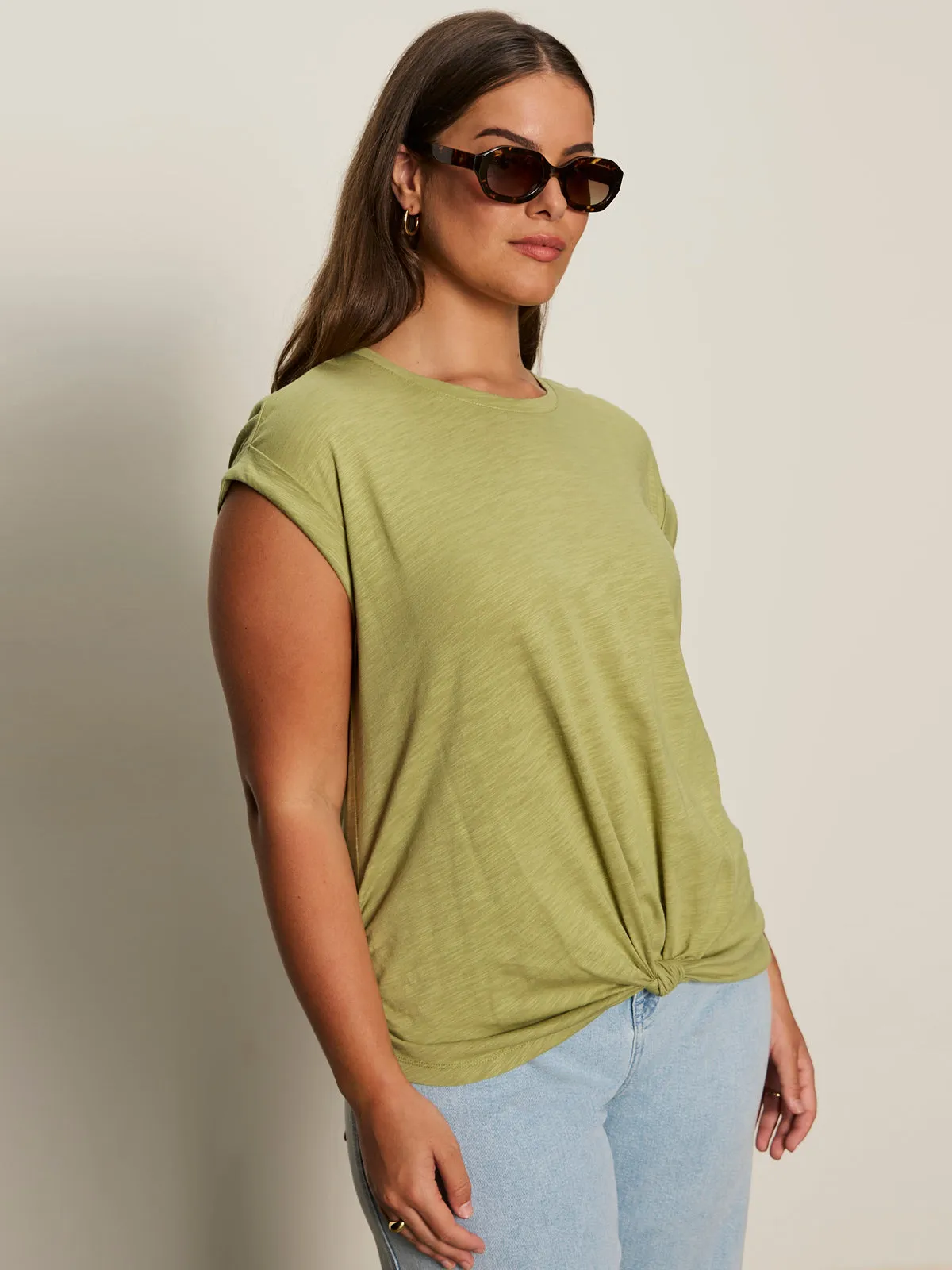 Knotted Muscle Tee Bamboo Extended Sizing