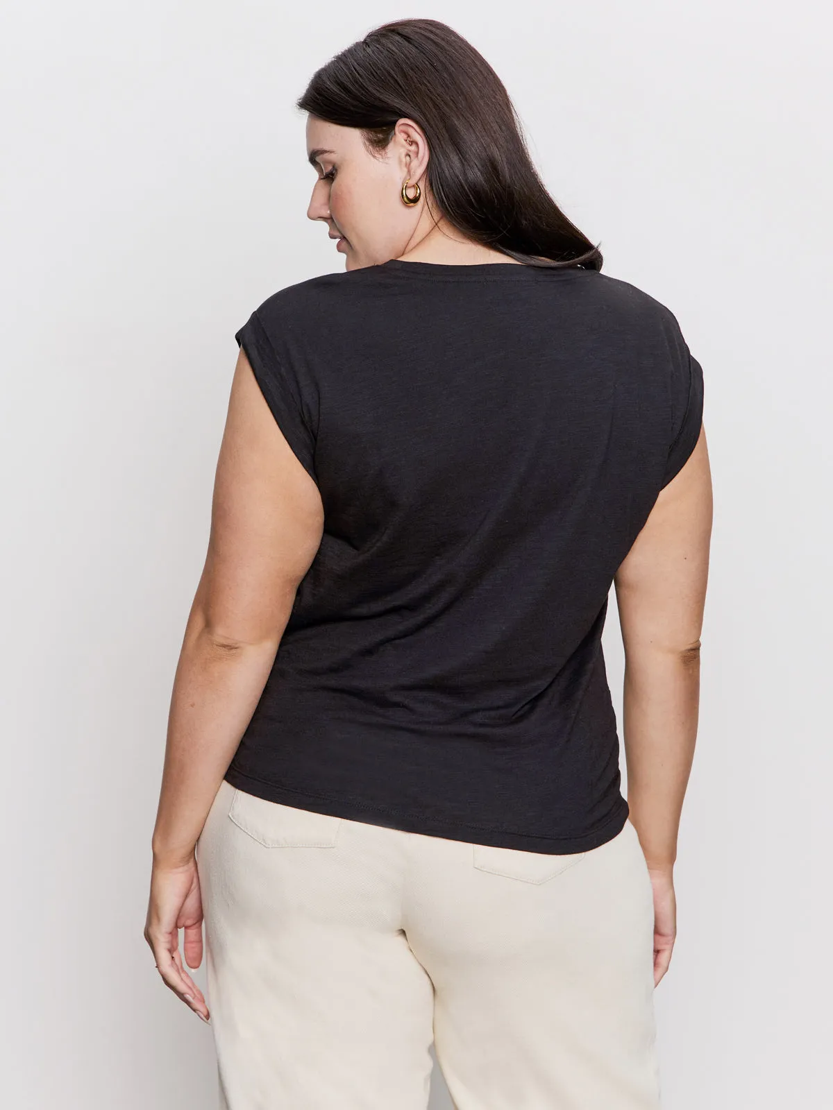 Knotted Muscle Tee Black Extended Sizing