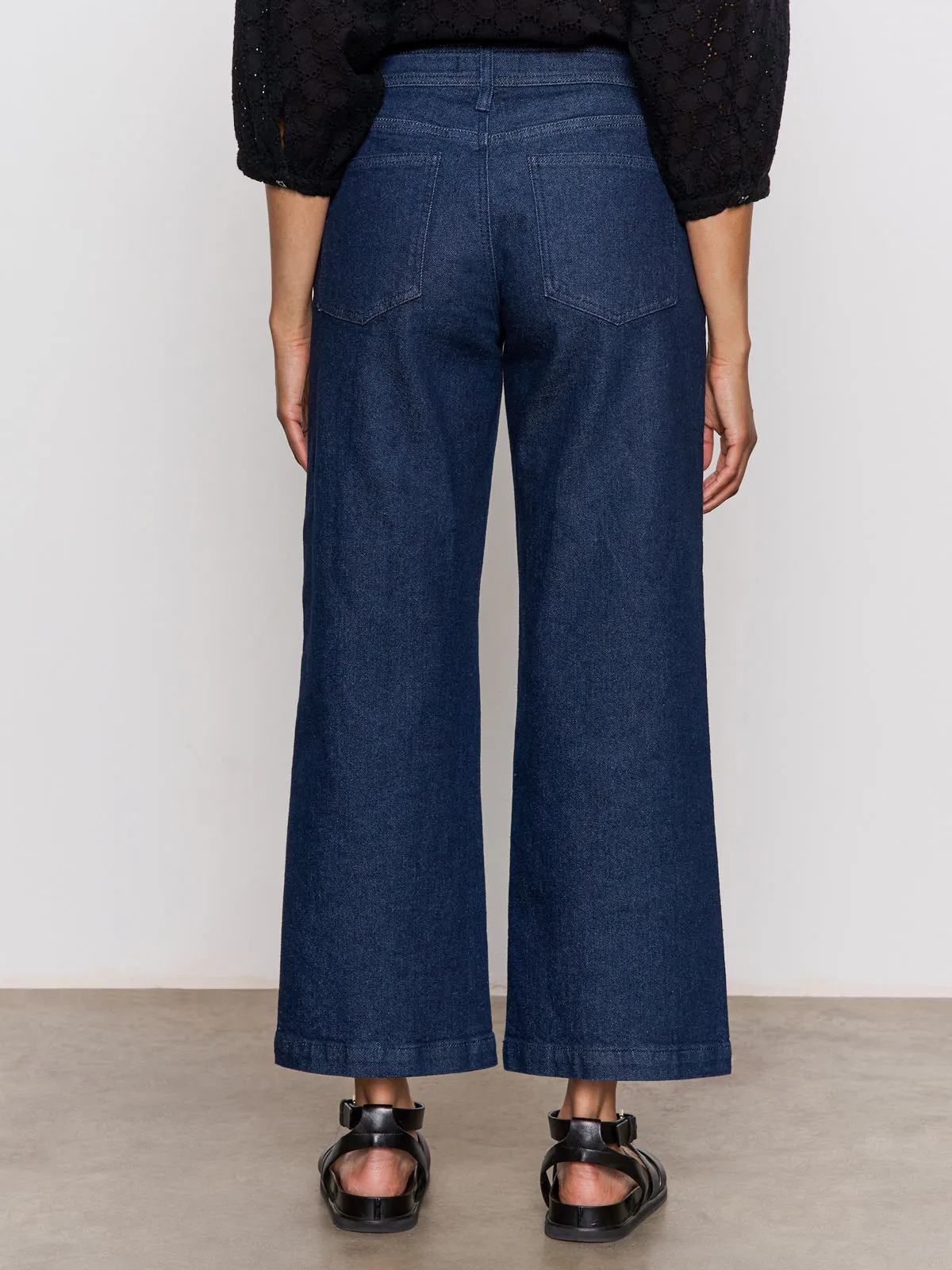 League Crop Jeans Plot Twist