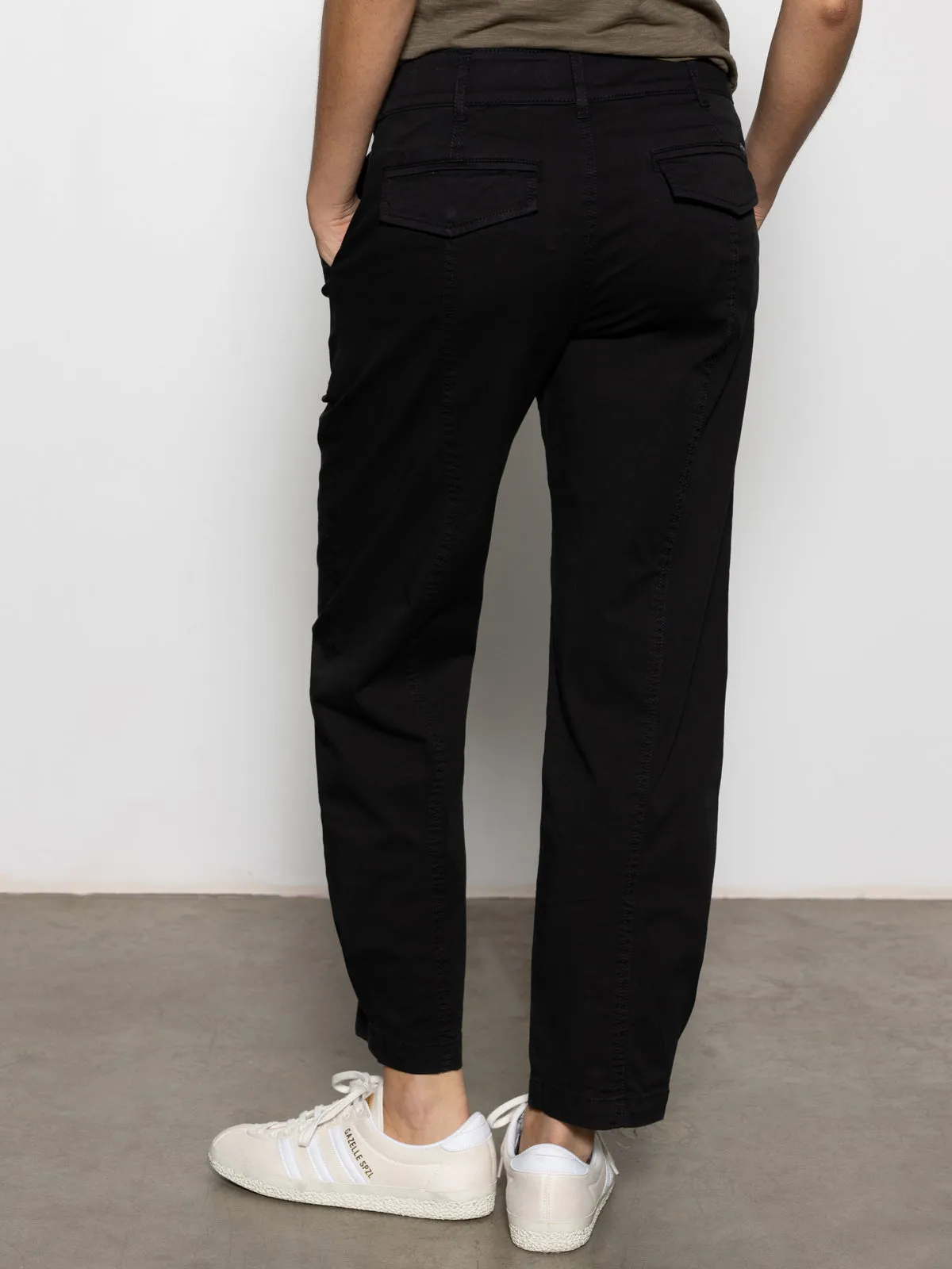 Sahara Tapered Standard Rise Pant Black
