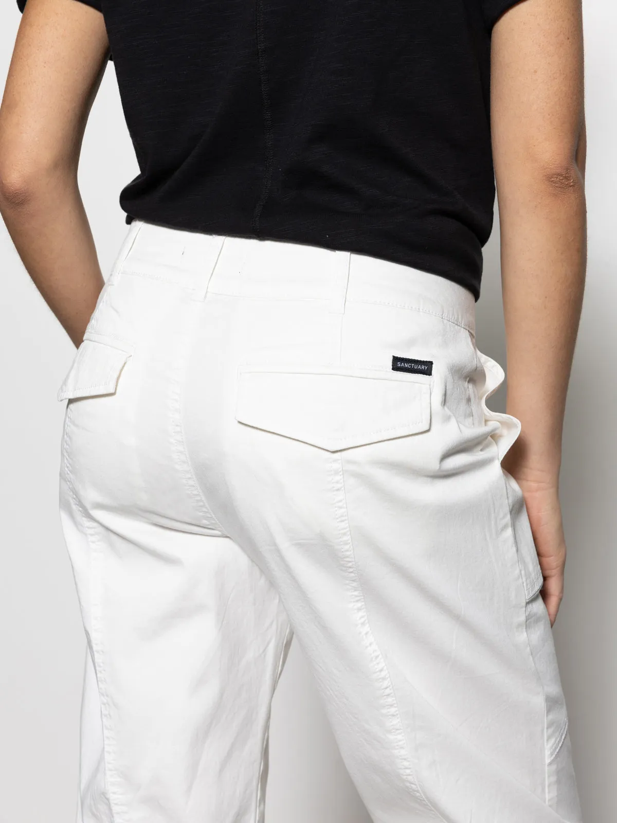 Sahara Tapered Standard Rise Pant Chalk