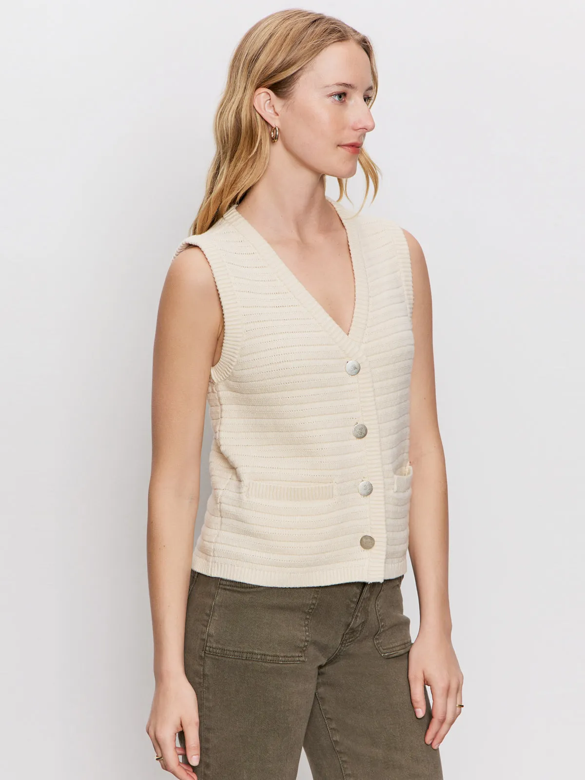 Textured Sweater Vest Macrame