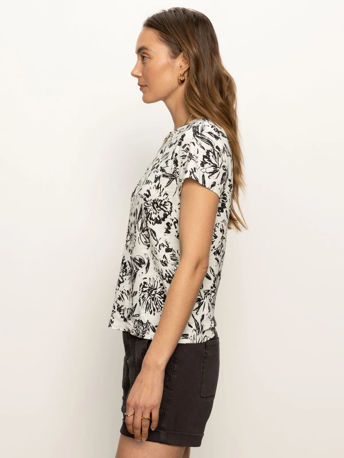The Perfect Tee Black Meadow