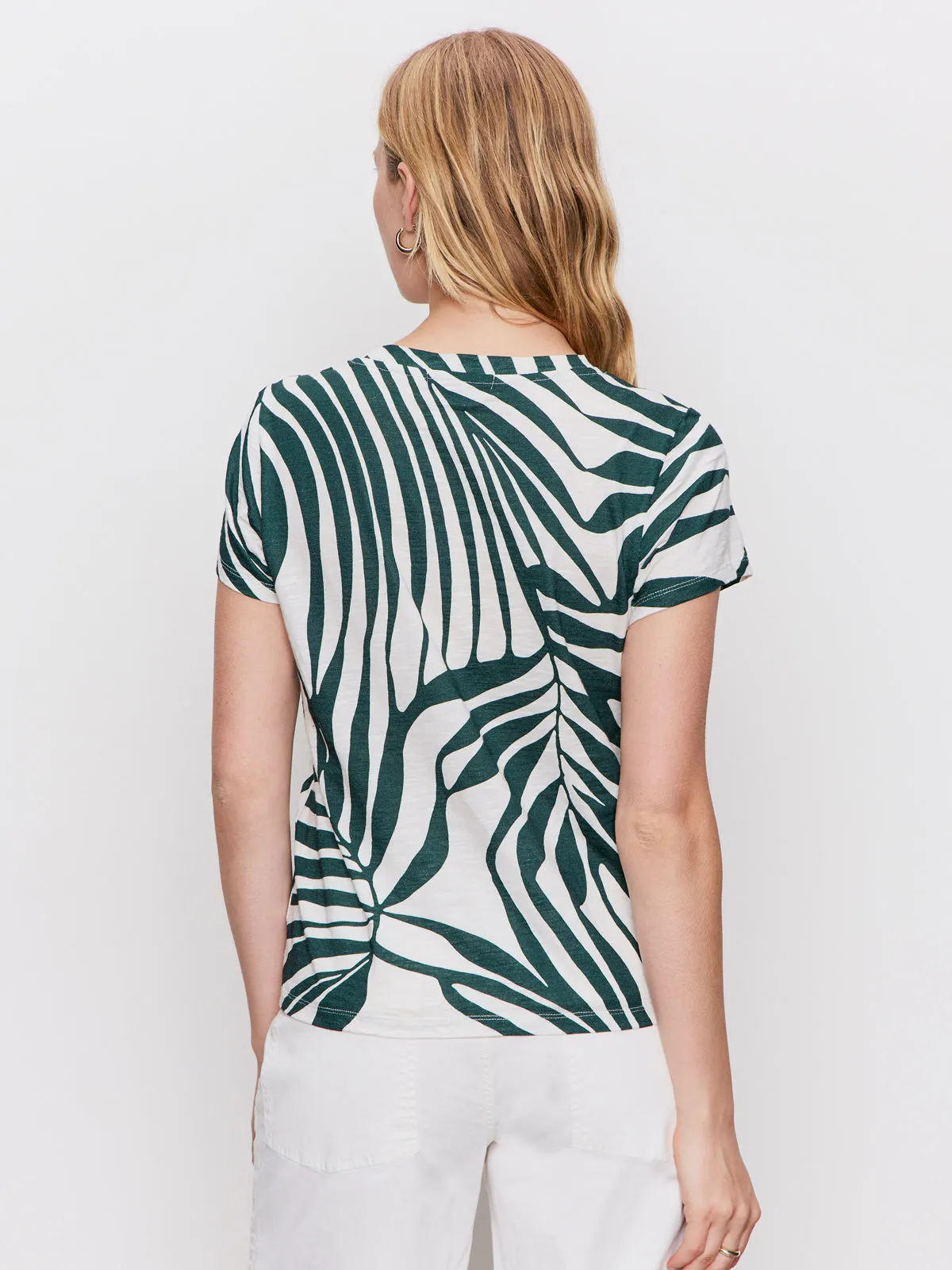 The Perfect Tee Green Oasis