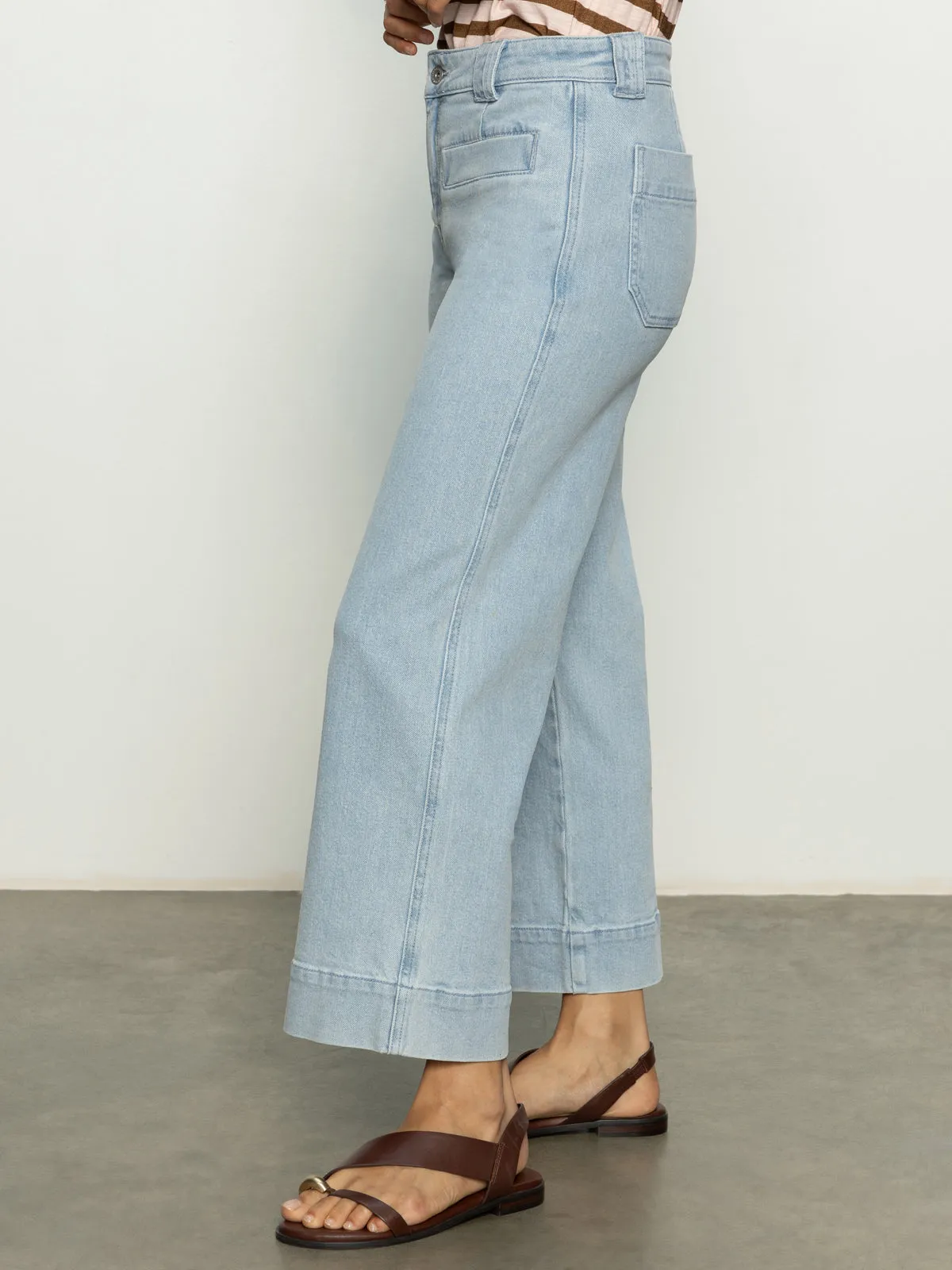 Voyage Standard High Rise Crop Jeans Winner's Circle