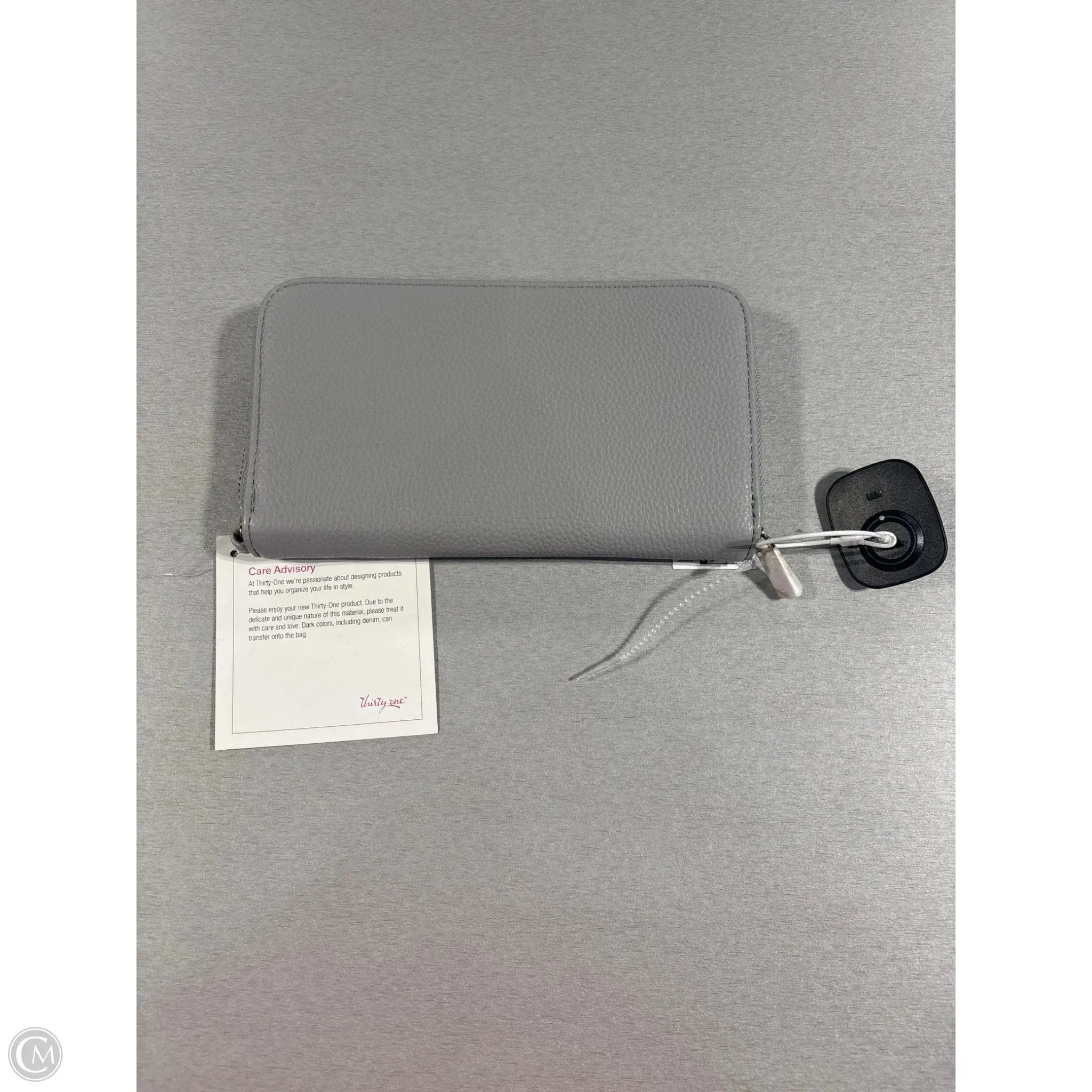 Wallet By Thirty One, Size: Medium